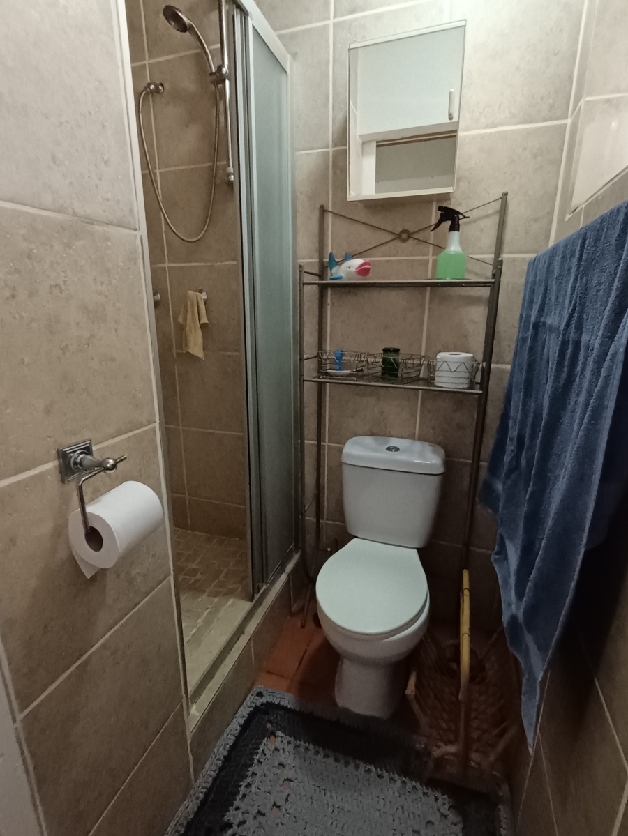 4 Bedroom Property for Sale in Wavecrest Eastern Cape